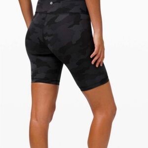 LULULEMON Wunder Train HR Short 8" WOMENS SZ 8 Heritage 365 Camo Deep Coal Multi
